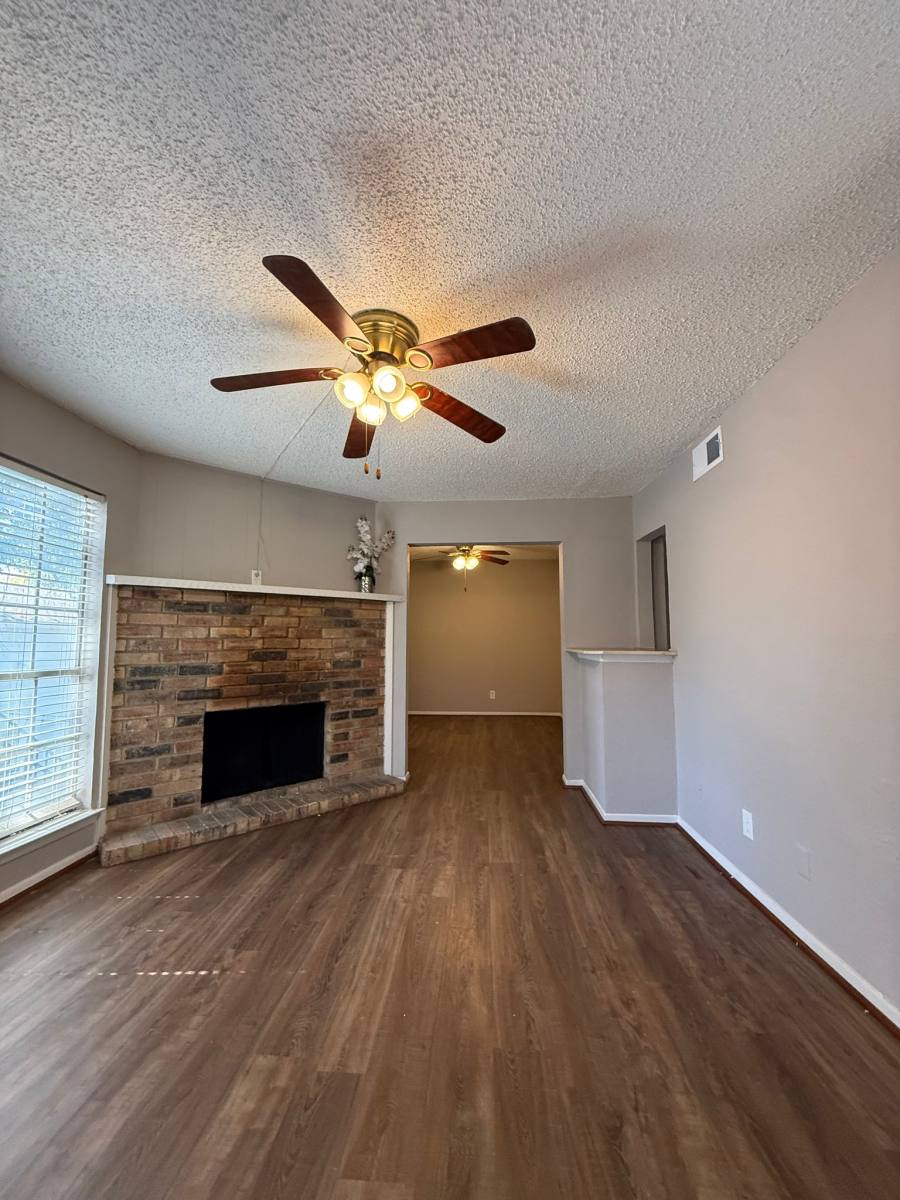Apartment for rent at 3112 Medina St, Irving, TX 75061