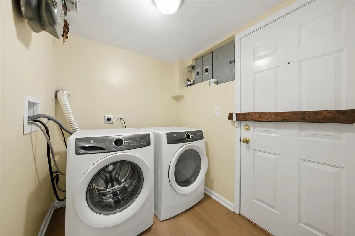 6735 S Eberhart Ave #1, Chicago, IL 60637 - Apartment for Rent - Image 9