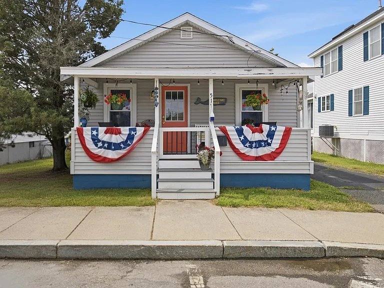 House for rent at 51 Highland Ave, Hampton, NH 03842