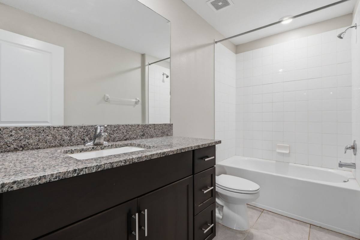 4424 Tuscan Loon Dr, Tampa, FL 33619 - Townhouse for Rent - Image 7