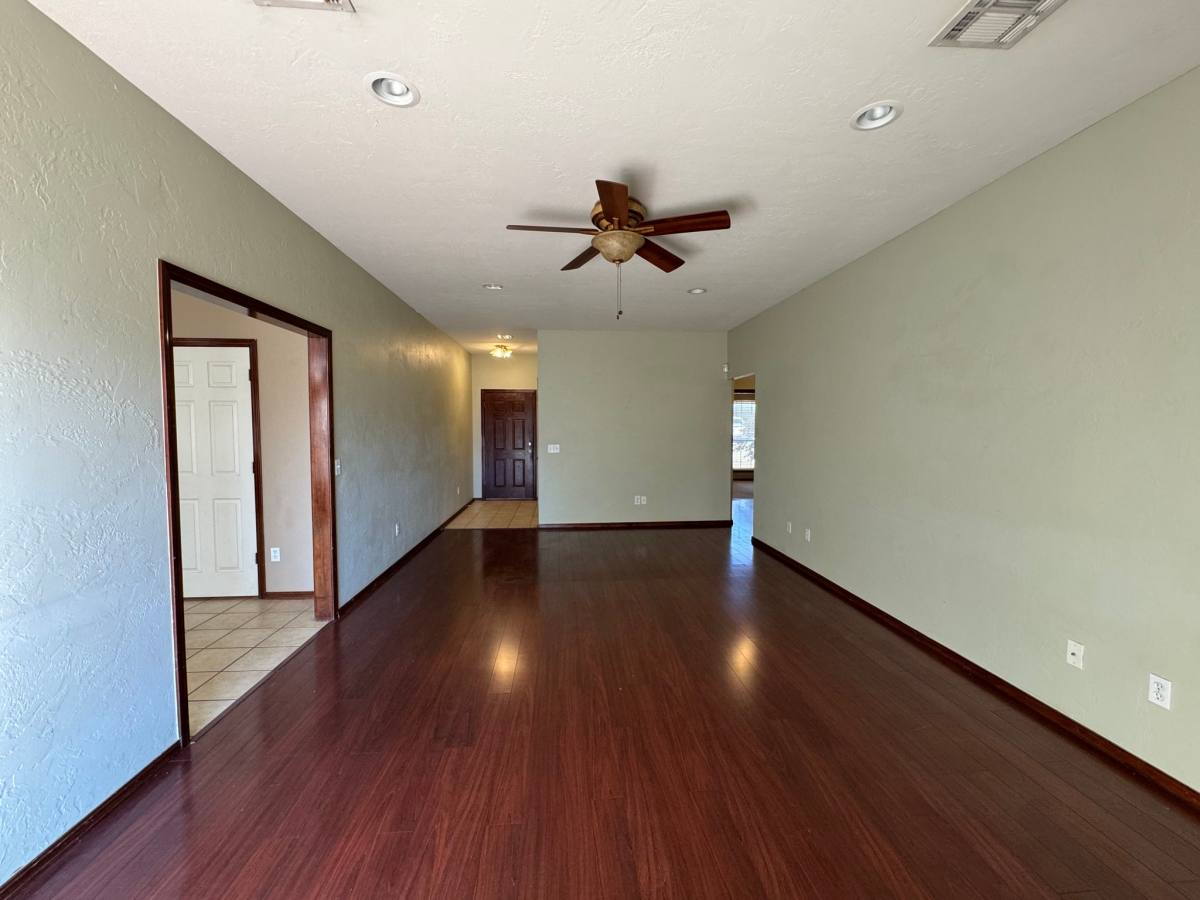 624 NW 20th, Moore, OK 73160 - House for Rent - Image 4