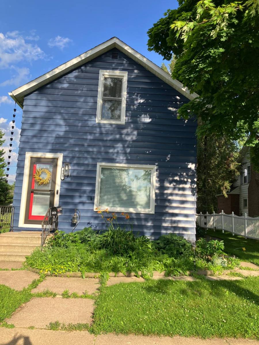 House for rent at 905 S Cherry Ave, Marshfield, WI 54449
