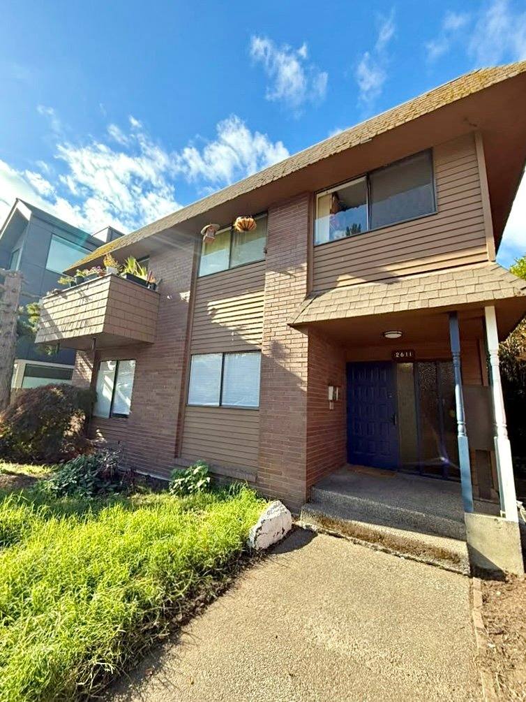 Apartment for rent at 2611 44th Ave SW #1, Seattle, WA 98116