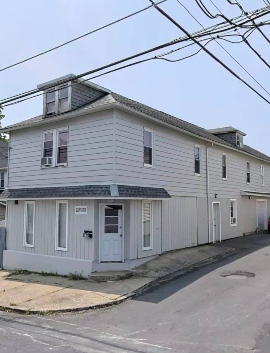 Apartment for rent at 319 S 16th St, Easton, PA 18042