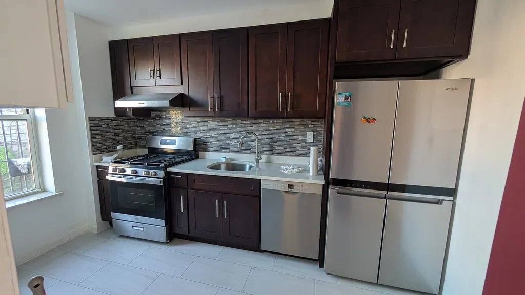 537 46th St #2, Brooklyn, NY 11220 - Apartment for Rent - Image 2