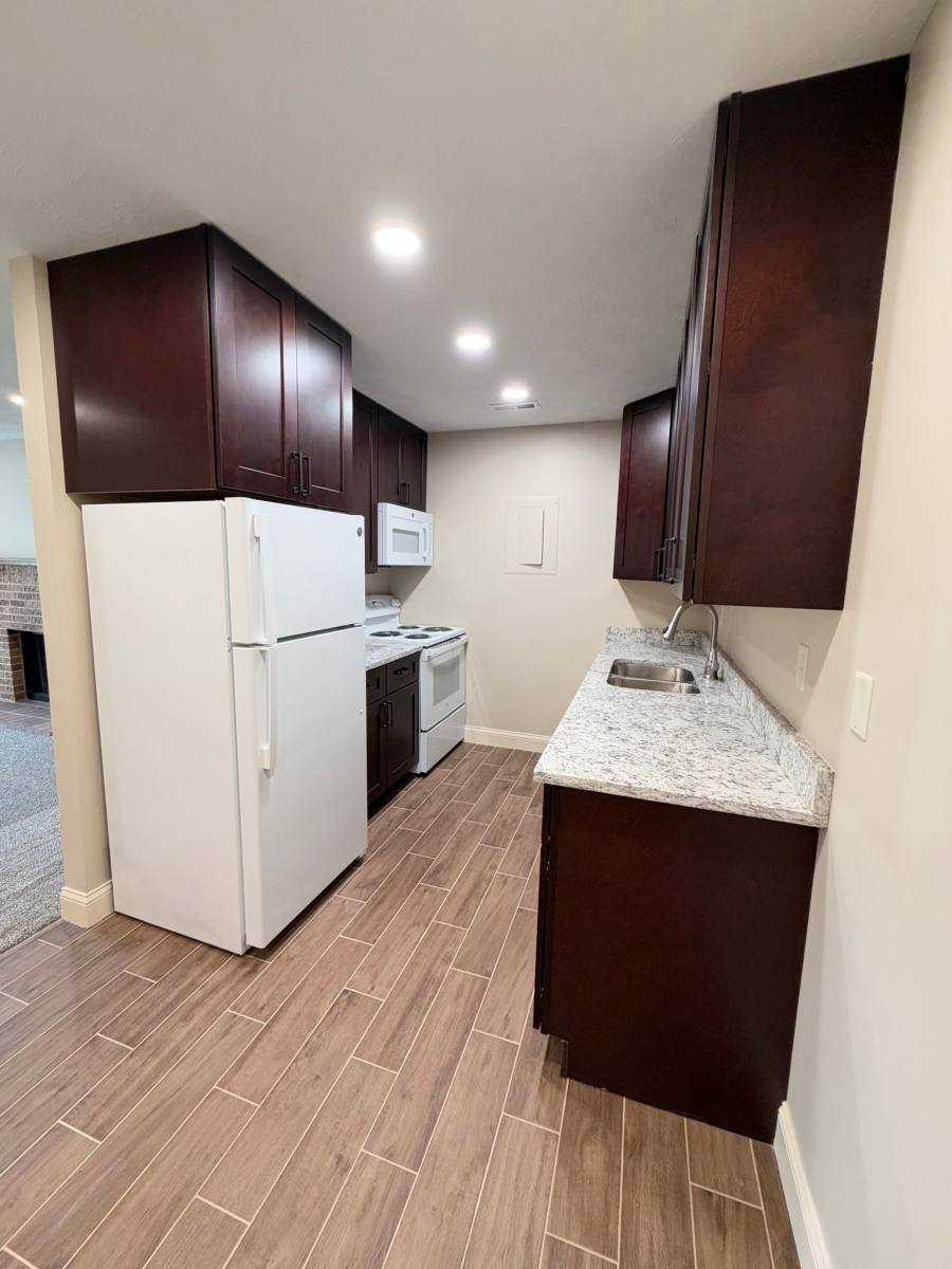5010 Emerald Dr #24, Lincoln, NE 68516 - Apartment for Rent - Image 5