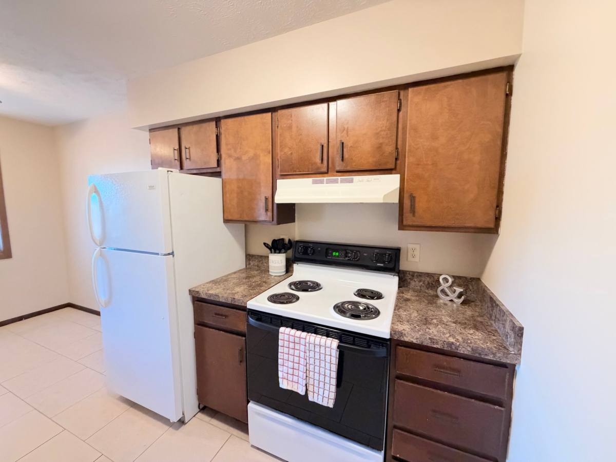 1840 Knox St #10, Lincoln, NE 68521 - Apartment for Rent - Image 4