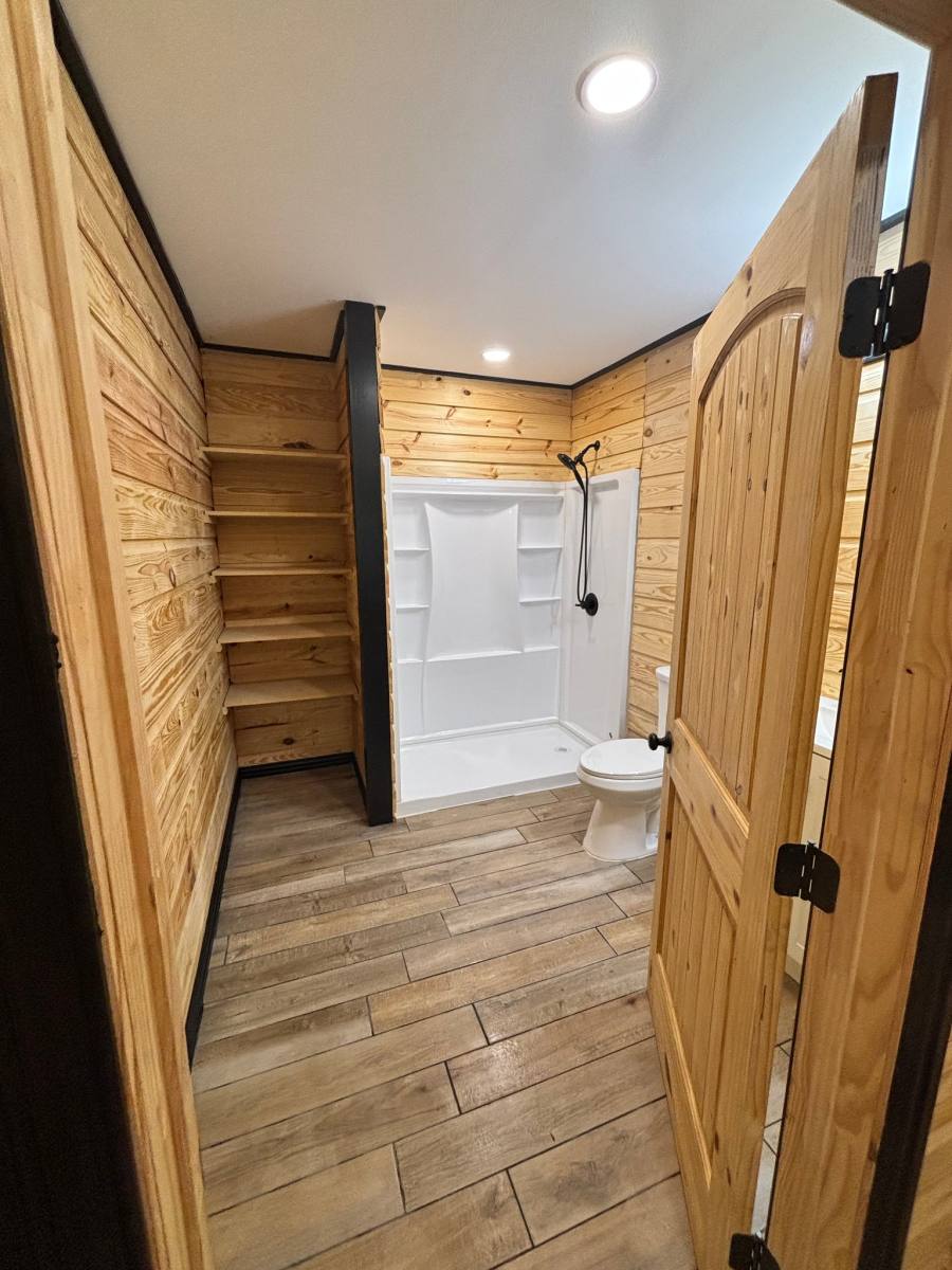 501 N Canal St, Jefferson, TX 75657 - Apartment for Rent - Image 3