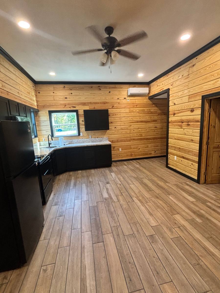 501 N Canal St, Jefferson, TX 75657 - Apartment for Rent - Image 7