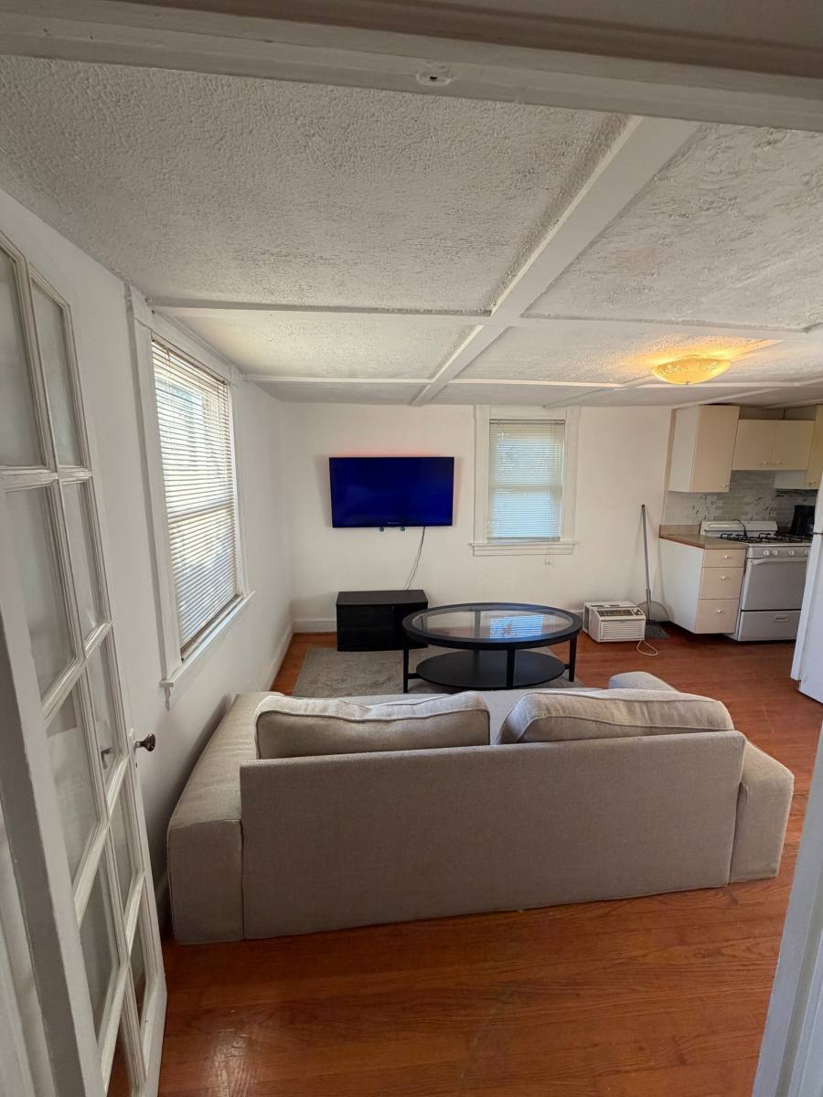 Apartment for rent at 3712 Parkside Dr #2B, Baltimore, MD 21206