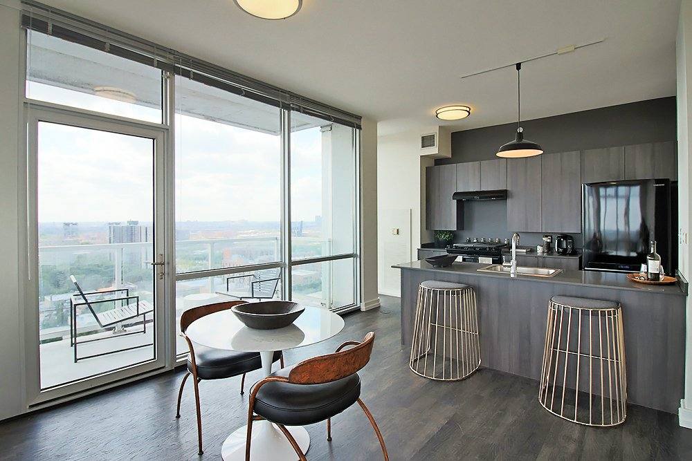 Apartment for rent at 2147 S Indiana Ave, Chicago, IL 60616
