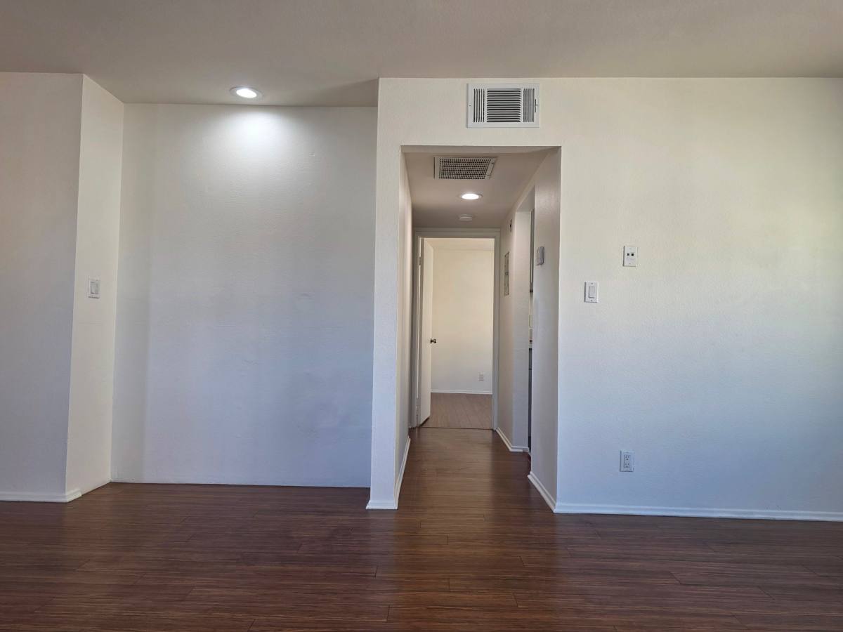 537 E Palmer Ave #6, Glendale, CA 91205 - Condo for Rent - Image 9