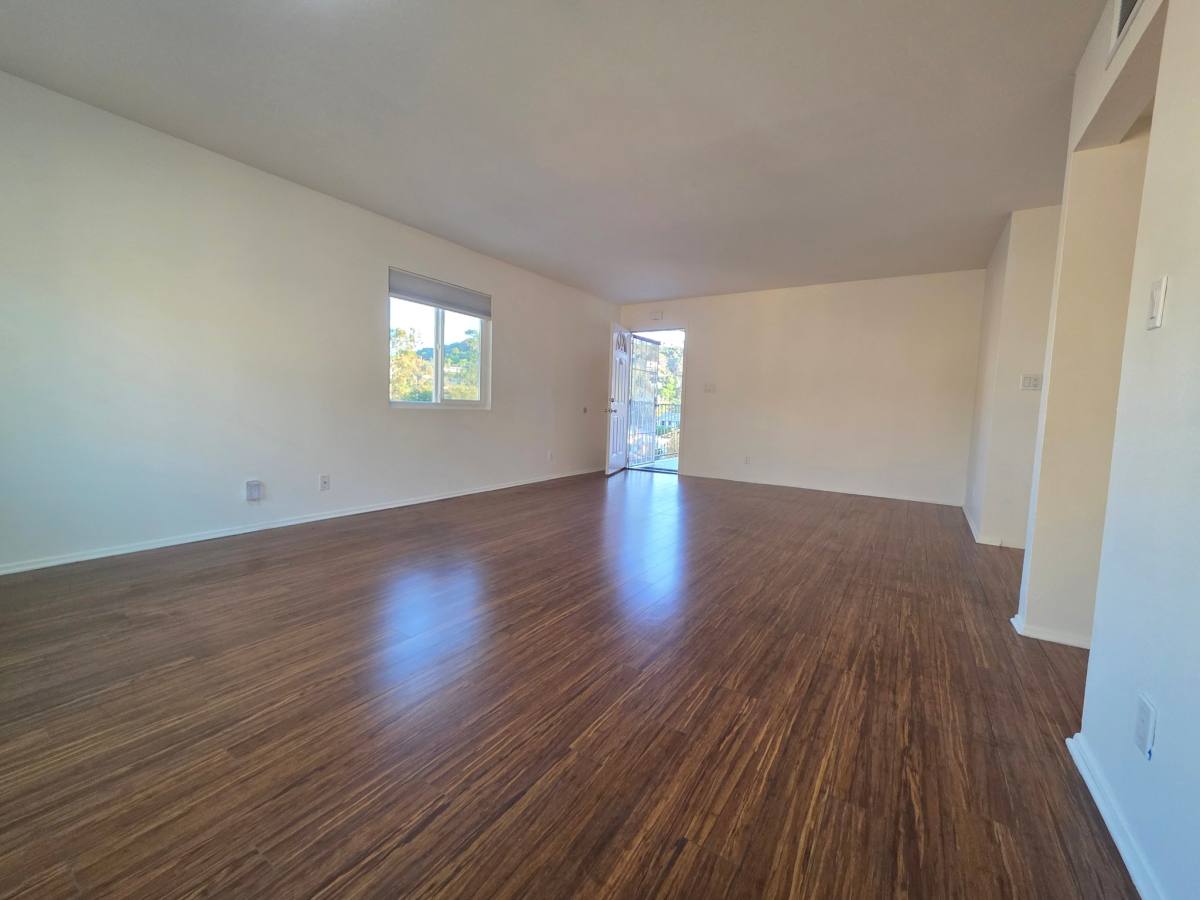 537 E Palmer Ave #6, Glendale, CA 91205 - Condo for Rent - Image 8