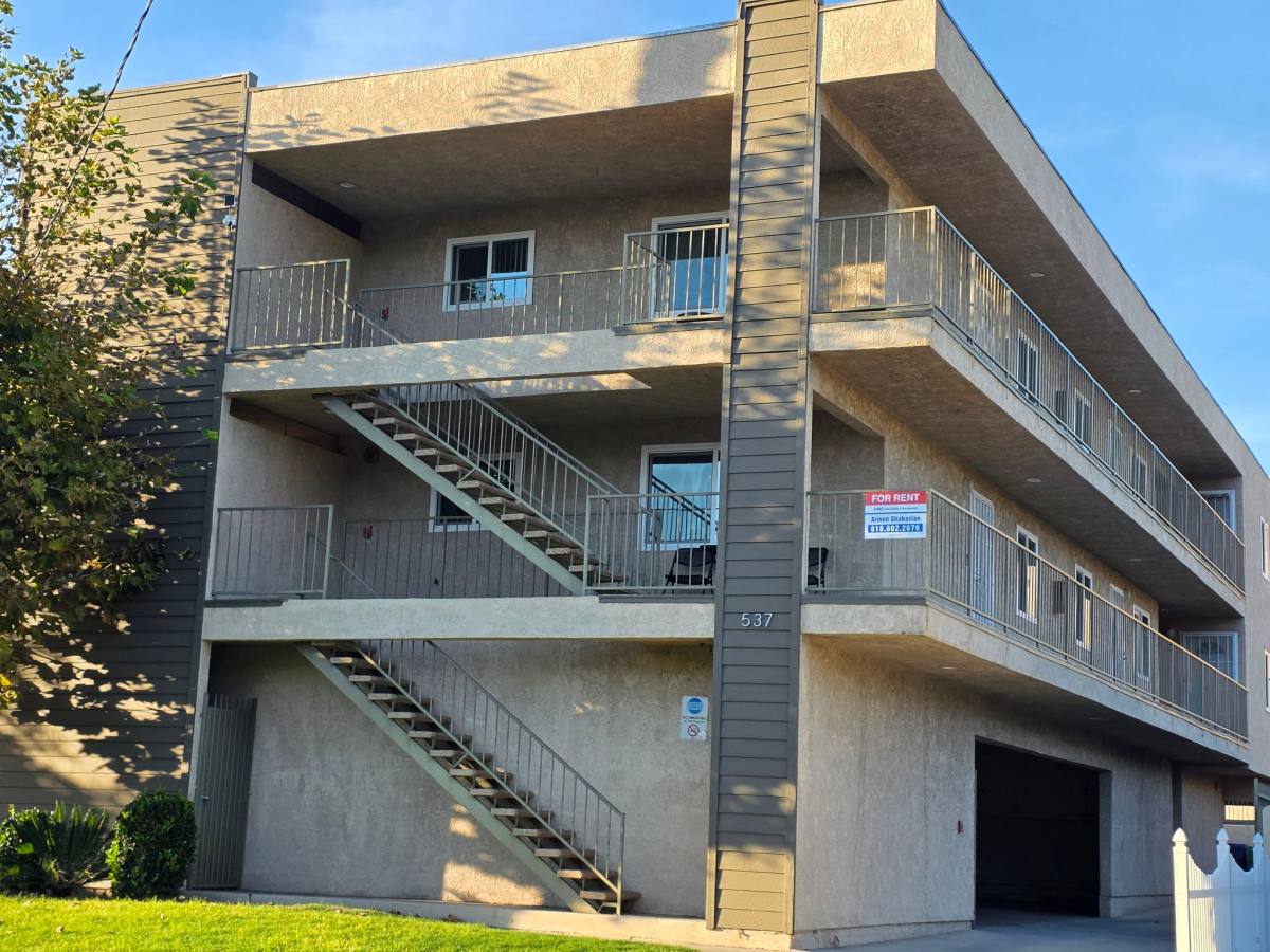 537 E Palmer Ave #6, Glendale, CA 91205 - Condo for Rent - Image 1
