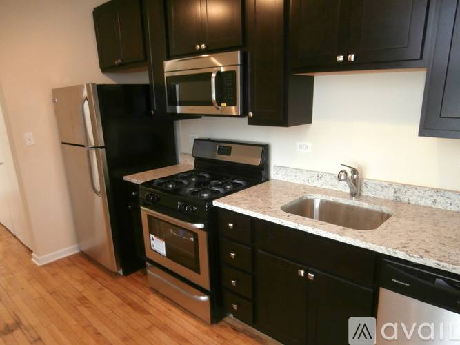 Apartment for rent at 4749 N Troy St #1W, Chicago, IL 60625