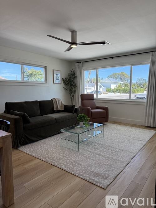 906 Harbor Dr S, Venice, FL 34285 - House for Rent