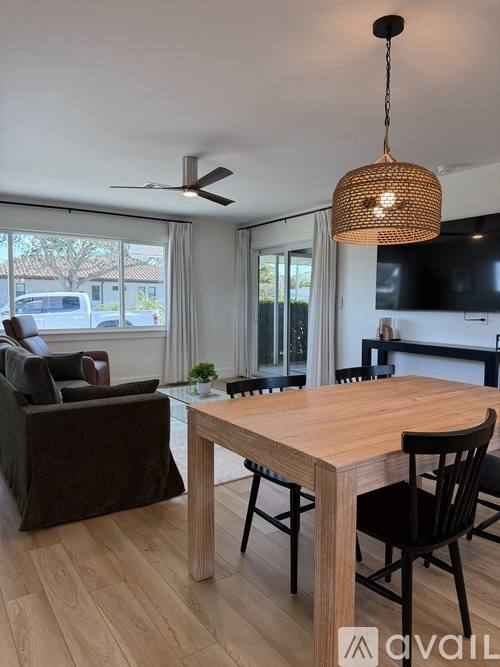 906 Harbor Dr S, Venice, FL 34285 - House for Rent - Image 3