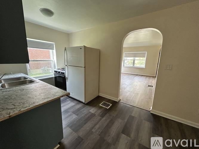 Apartment for rent at 638 Redwood Ave #2, Dayton, OH 45405