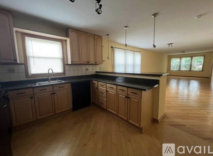Apartment for rent at 6232 W Newport Ave, 2nd Floor, Chicago, IL 60634