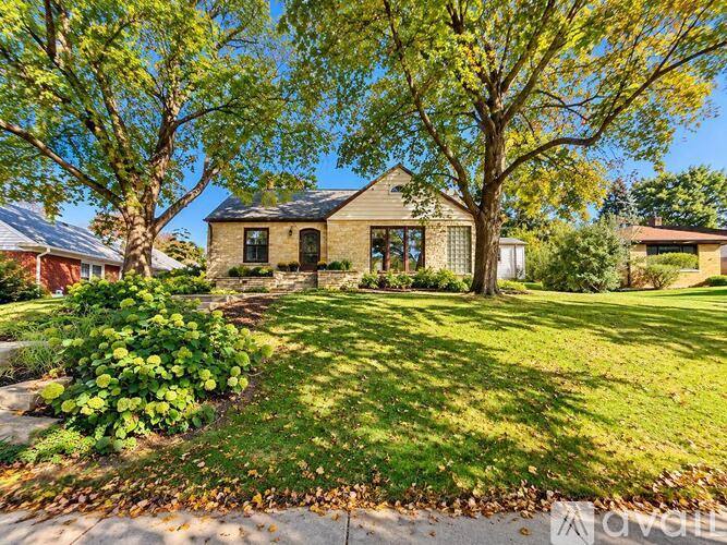 304 Oxford Rd, Waukesha, WI 53186 - House for Rent - Image 3