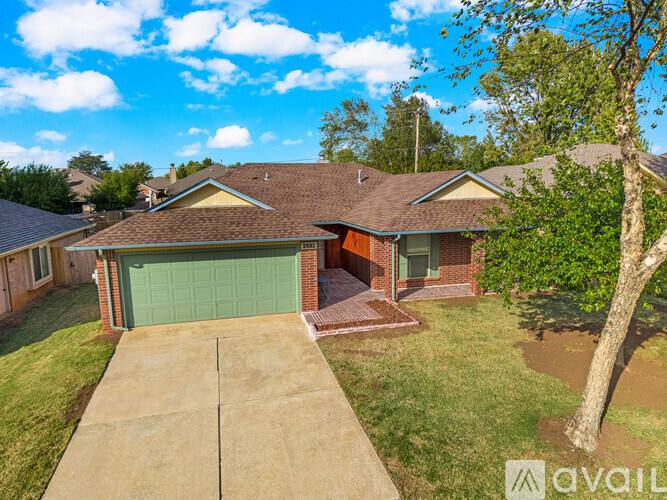 House for rent at 2001 Dena Dr, Edmond, OK 73003