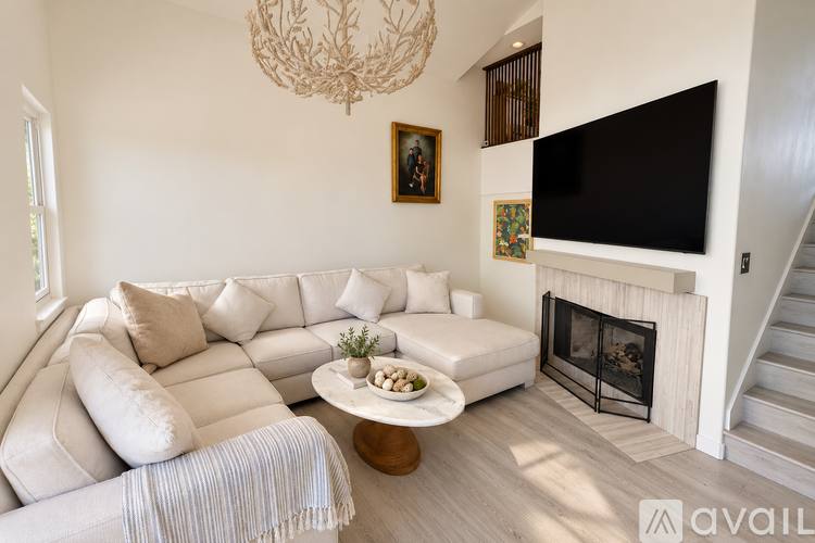 26 Bermuda Court, Manhattan Beach, CA 90266 - Townhouse for Rent - Image 1