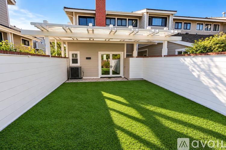 26 Bermuda Court, Manhattan Beach, CA 90266 - Townhouse for Rent - Image 4