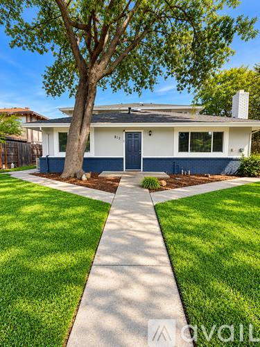 Apartment for rent at 812 Carro Dr #1, Sacramento, CA 95825