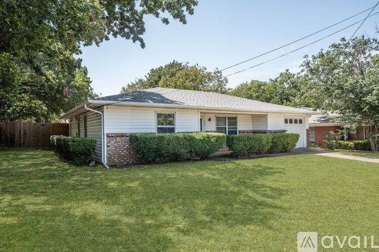724 Chisholm Trail, Denton, TX 76209 - House for Rent - Image 2