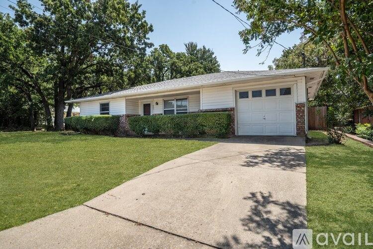 724 Chisholm Trail, Denton, TX 76209 - House for Rent - Image 3