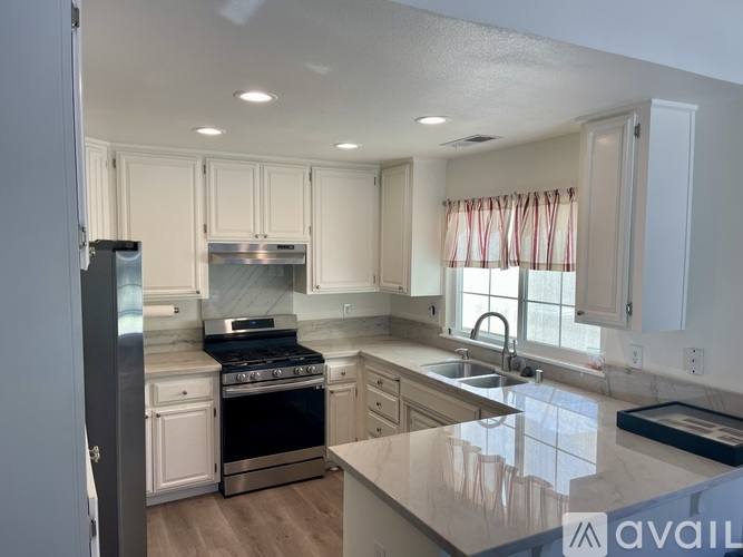 842 River Bluff Dr, Oakdale, CA 95361 - House for Rent - Image 3
