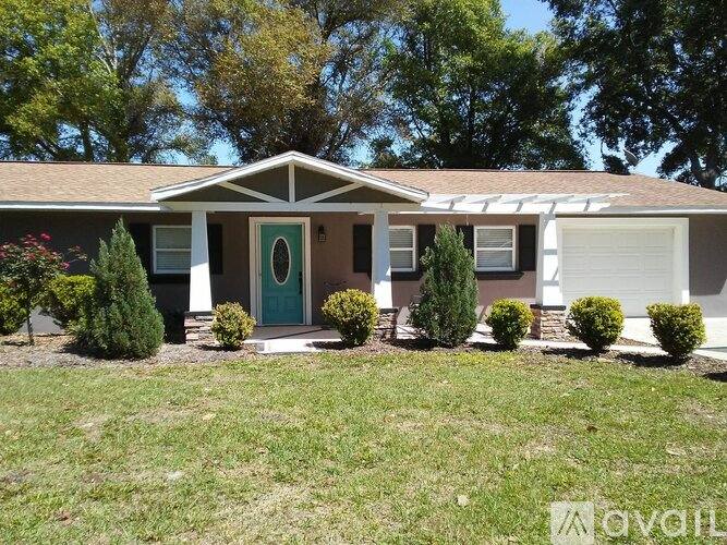 House for rent at 8441 County Rd 127, Wildwood, FL 34785