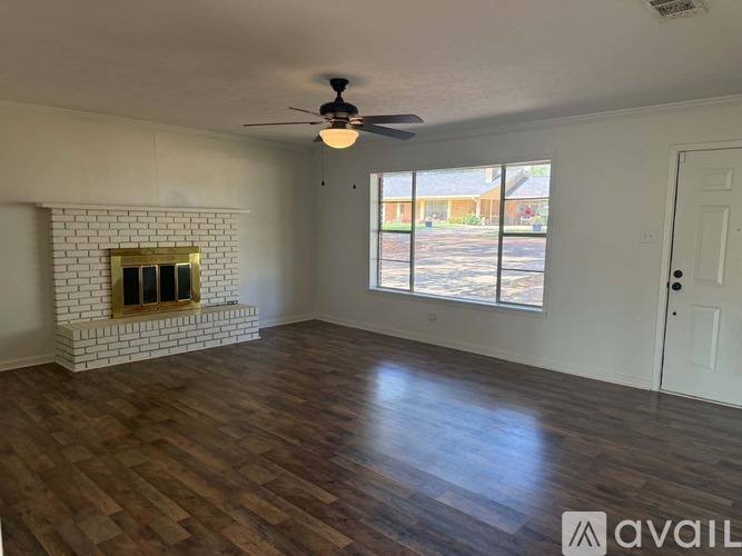 204 River Oaks Dr, Jefferson, TX 75657 - House for Rent - Image 3