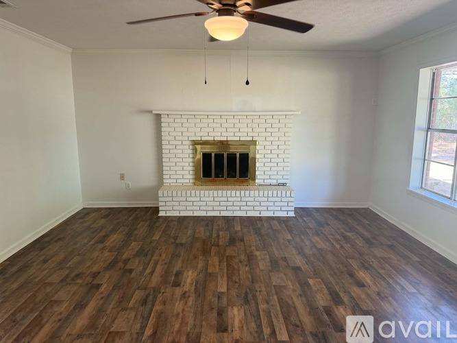 204 River Oaks Dr, Jefferson, TX 75657 - House for Rent - Image 4