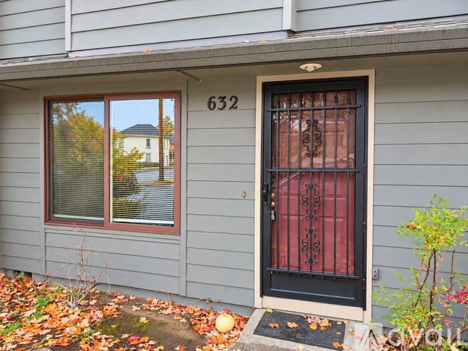 Townhouse for rent at 632 E Main St, Ashland, OR 97520