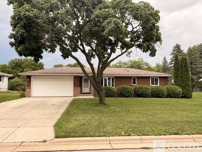 205 Hilltop Circle, Brooklyn, WI 53521 - House for Rent - Image 1