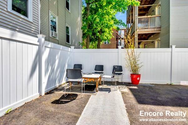 32 Sumner St #2, Dorchester, MA 02125 - Apartment for Rent - Image 3
