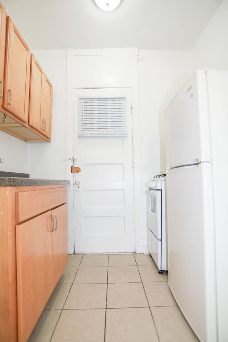 1363 W Greenleaf #3D, Chicago, IL 60645 - Apartment for Rent - Image 2