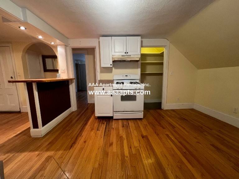 27 Touro Ave #2, Medford, MA 02155 - Apartment for Rent - Image 4