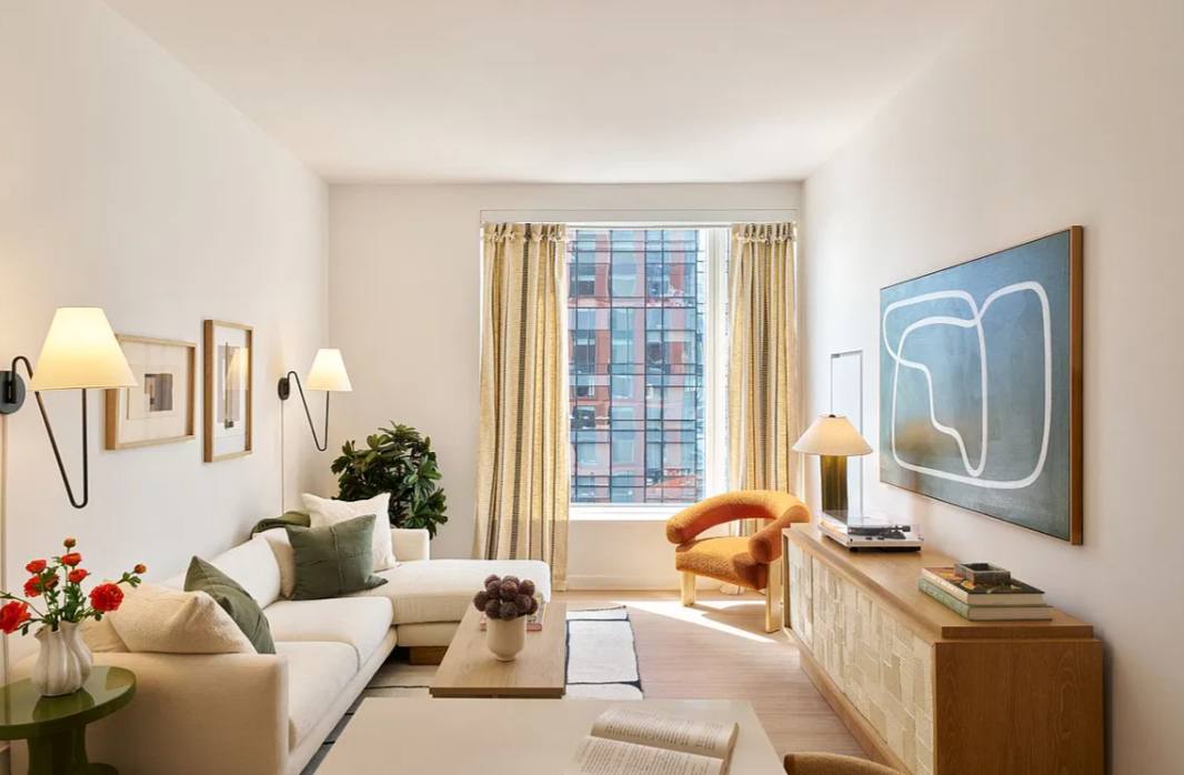 Apartment for rent at 457 W 40th St #2610, New York, NY 10018