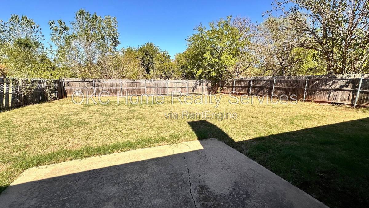 1105 SW 81st St, Oklahoma City, OK 73139 - House for Rent - Image 3