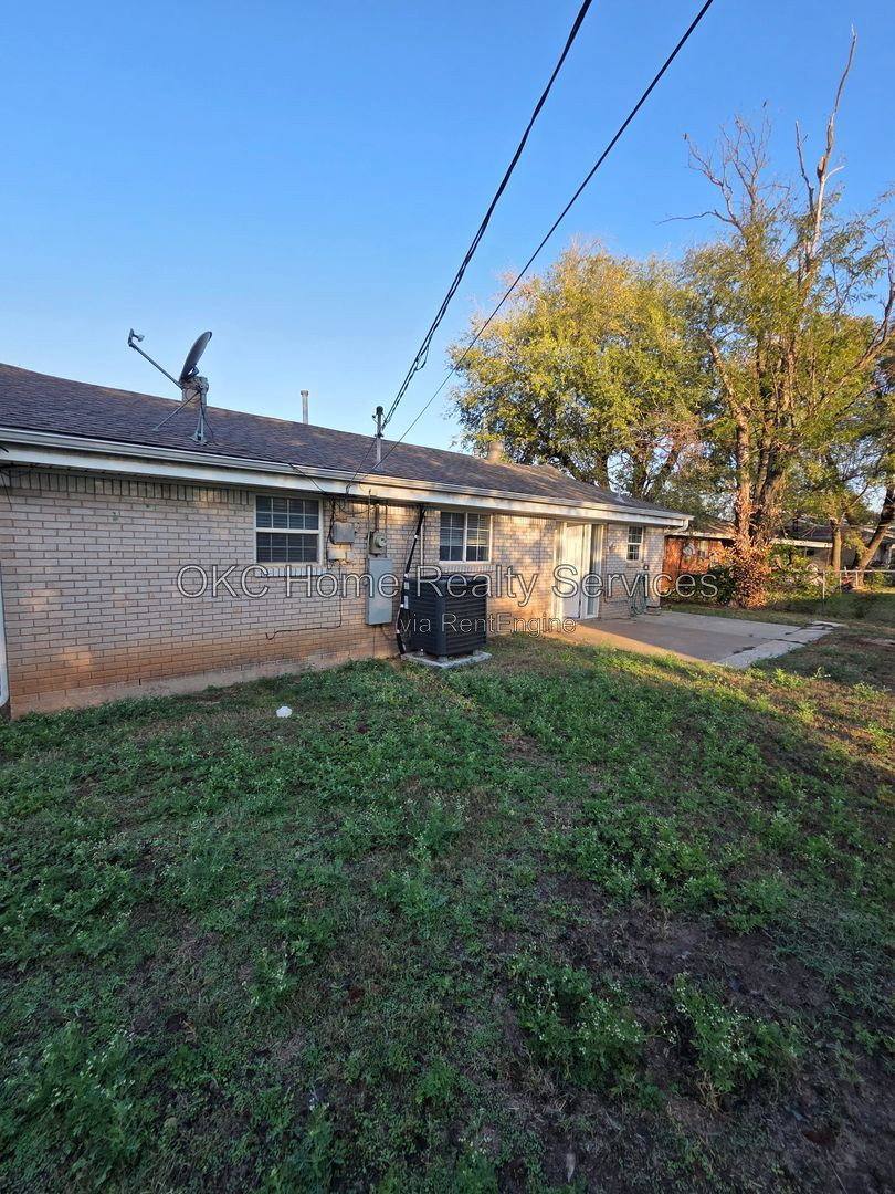 100 S Dallas Ave, Moore, OK 73160 - House for Rent - Image 20