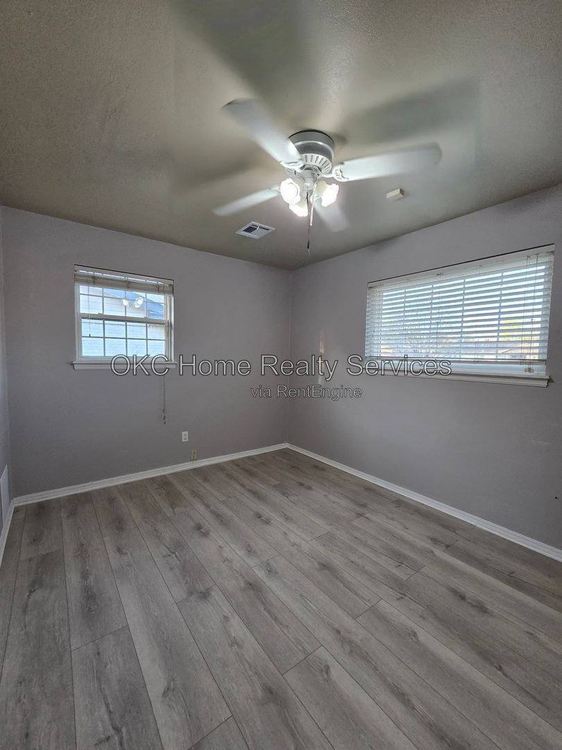 100 S Dallas Ave, Moore, OK 73160 - House for Rent - Image 10