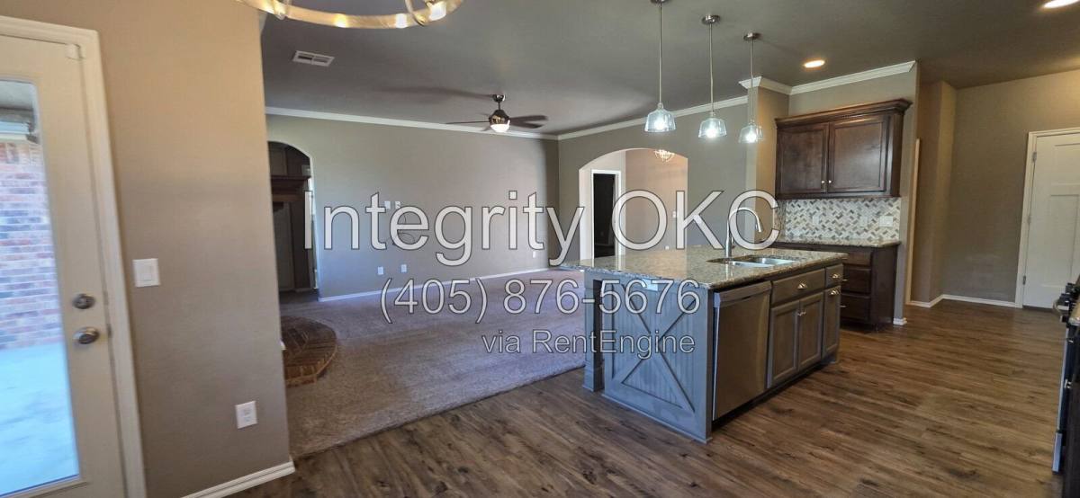 8908 Stacy Lynn Lane, Yukon, OK 73099 - House for Rent - Image 8