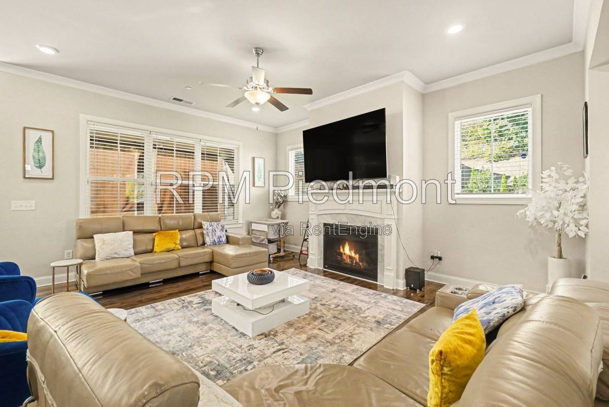 328 Senna St, Marietta, GA 30064 - House for Rent - Image 11