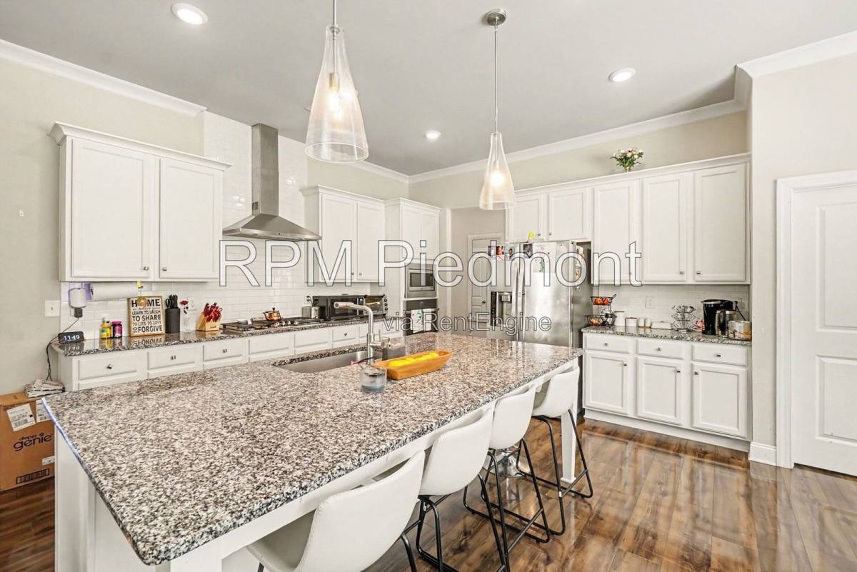 328 Senna St, Marietta, GA 30064 - House for Rent - Image 3