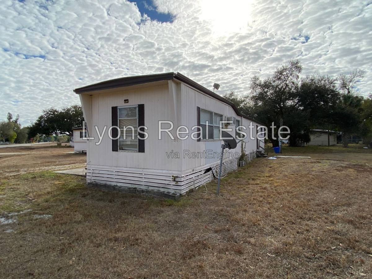 House for rent at 2203 Cantor Lane, North Fort Myers, FL 33917