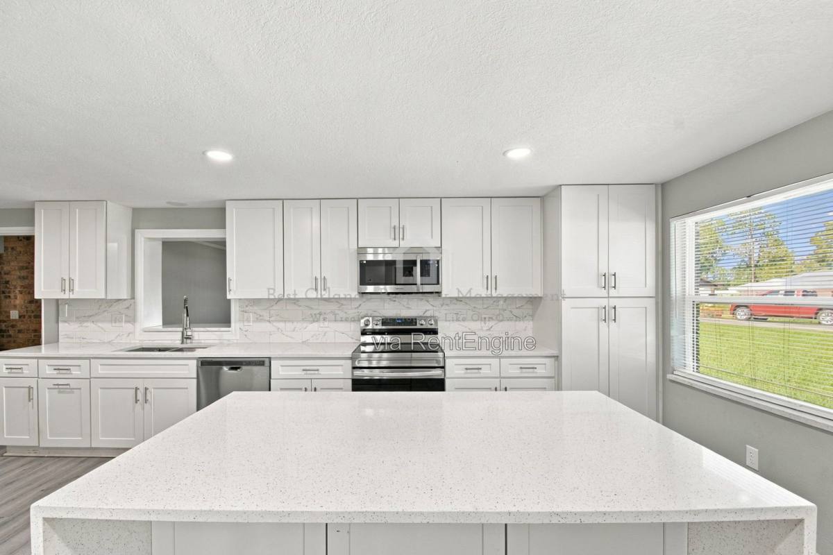 37350 Turner Dr, Umatilla, FL 32784 - House for Rent - Image 14
