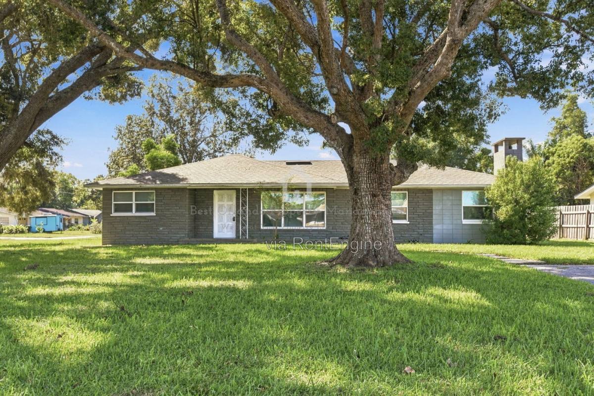 37350 Turner Dr, Umatilla, FL 32784 - House for Rent - Image 3