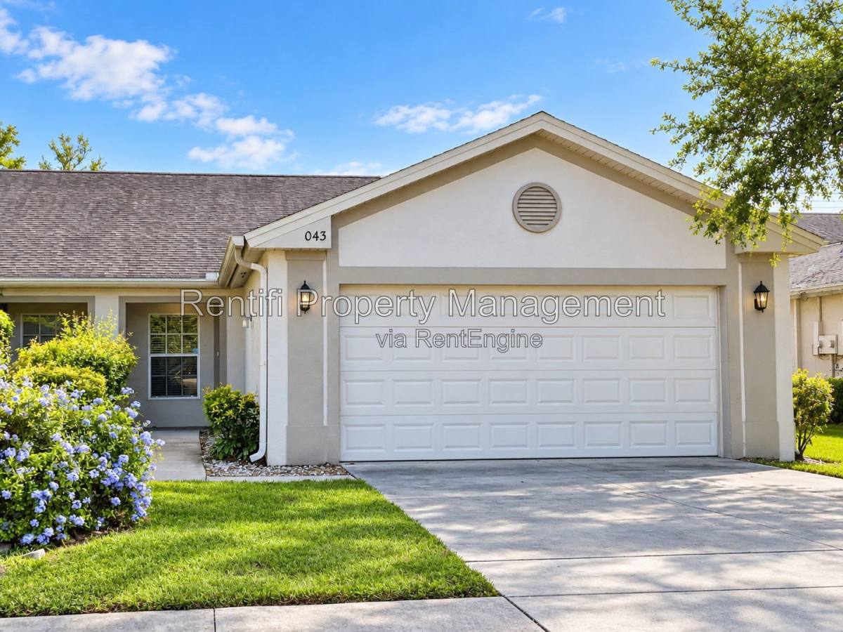 Apartment for rent at 4043 Princeton St, Fort Myers, FL 33901